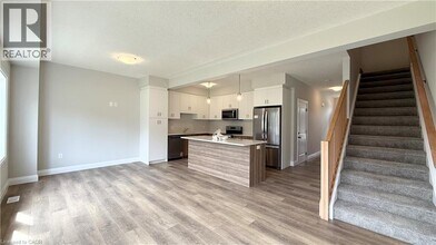 6981 Heathwoods Ave in London, ON - Building Photo - Building Photo