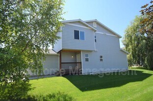 2411 Wheeler Dr in Bozeman, MT - Building Photo