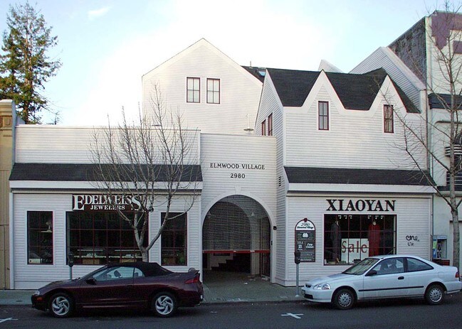 Elmwood Village in Berkeley, CA - Building Photo - Building Photo