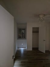 11260 College Ave in Kansas City, MO - Foto de edificio - Building Photo