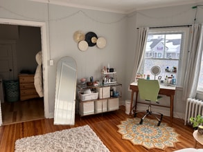 451 New Park Ave, Unit F1 Entire Floor in West Hartford, CT - Building Photo - Building Photo