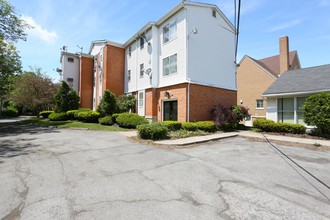 195 Locust St in Lockport, NY - Building Photo - Other