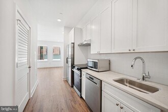 2101 Washington Ave in Philadelphia, PA - Foto de edificio - Building Photo