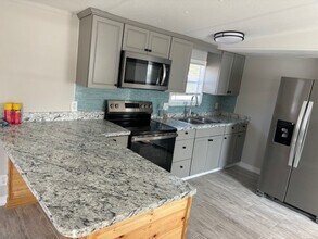 14759 Lanier Rd in Jacksonville, FL - Building Photo - Building Photo