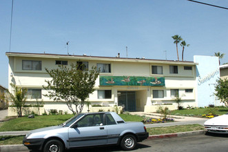 Sandpiper Apartments in Panorama City, CA - Building Photo - Building Photo