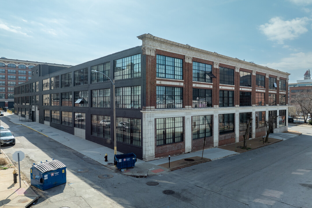 Lofts at the HUPP in St. Louis, MO - Foto de edificio