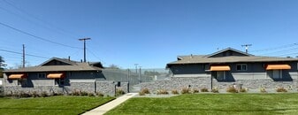 175 S Palm Ave in Upland, CA - Building Photo