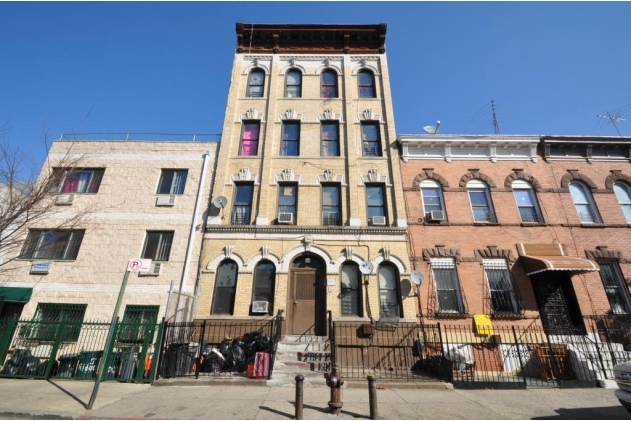 7 Ridgewood Pl in Brooklyn, NY - Building Photo - Building Photo