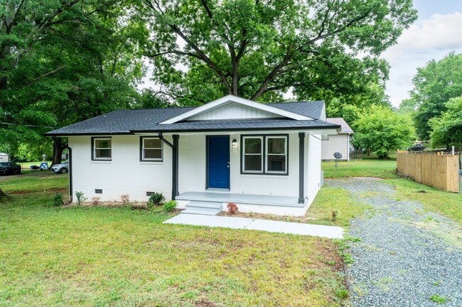 property at 1322 Elm St