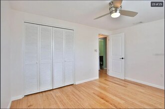 7355 Cass Cir in Sarasota, FL - Building Photo - Building Photo