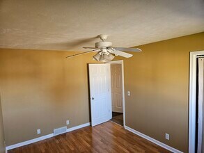 11327 Camden Ave in Omaha, NE - Building Photo - Building Photo