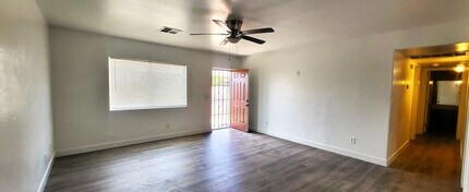 2602 E Southgate Ave in Phoenix, AZ - Building Photo - Building Photo