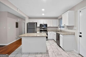 1817 Goddard St SE in Atlanta, GA - Foto de edificio - Building Photo