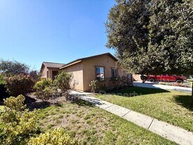 33409 Mesolite Way in Menifee, CA - Building Photo