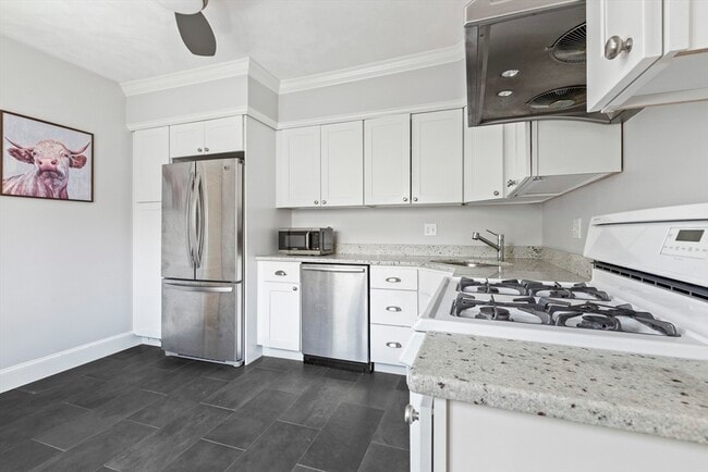 property at 17 Gilbert St