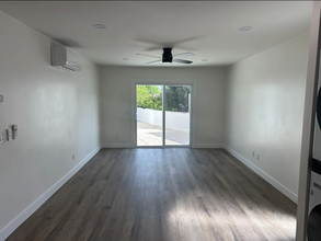 162 Terracina Way, Unit D in Vista, CA - Building Photo - Building Photo