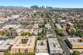 1415-1421 S St Andrews Pl in Los Angeles, CA - Building Photo - Building Photo