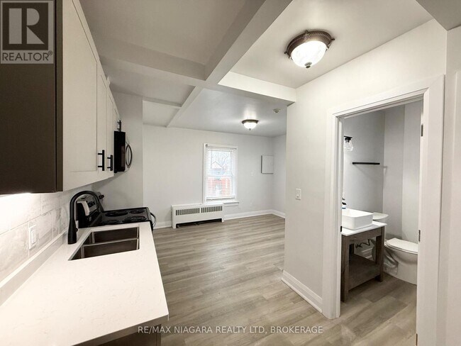 4711 River Rd in Niagara Falls, ON - Building Photo - Building Photo