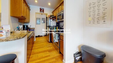 50 Craigie St in Somerville, MA - Building Photo - Building Photo