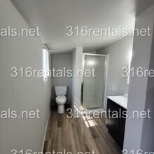 207 Second W in Newton, KS - Building Photo - Building Photo