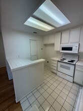 2960 Champion Way in Tustin, CA - Building Photo - Building Photo