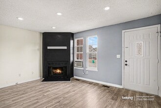 17158 E Whitaker Dr in Aurora, CO - Building Photo - Building Photo