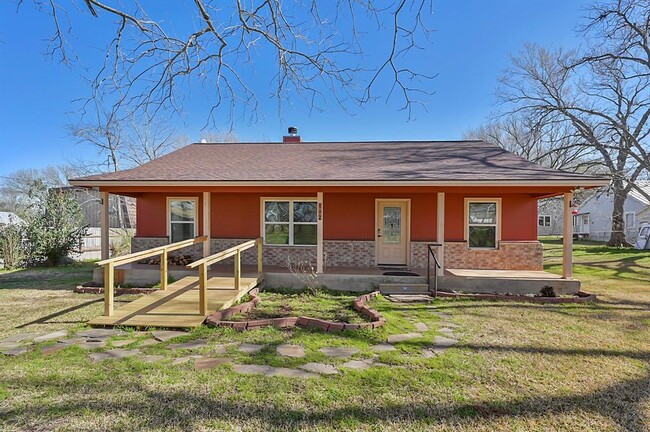 property at 102 N Moore St