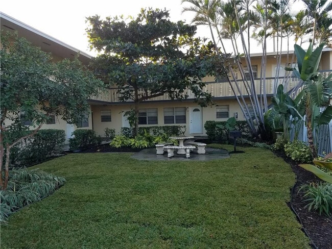 property at 801 S Federal Hwy