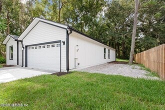 6020 Bartram Rd in Jacksonville, FL - Building Photo - Building Photo