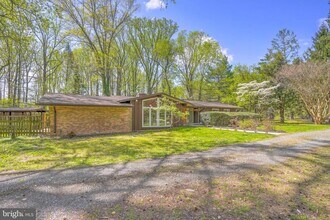 15444 Old Marshall Hall Rd in Accokeek, MD - Building Photo - Building Photo