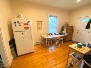 40 Chester St, Unit 1L in Somerville, MA - Building Photo - Building Photo