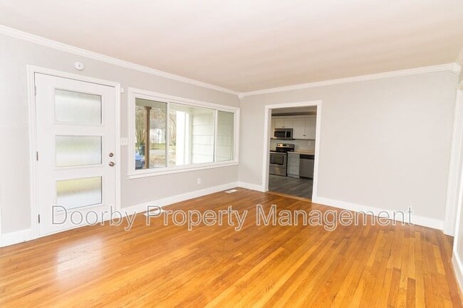 210 S Lovell Ave in Chattanooga, TN - Foto de edificio - Building Photo