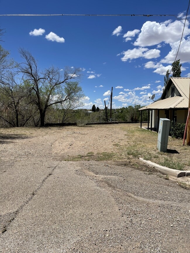 361 S 2nd St in Santa Rosa, NM - Building Photo - Building Photo