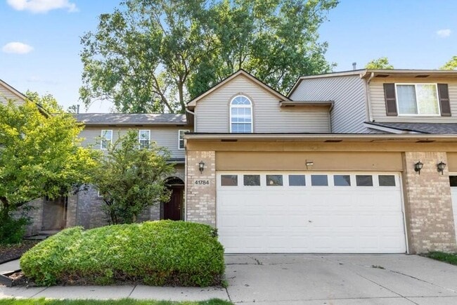 property at 41784 Glade Rd