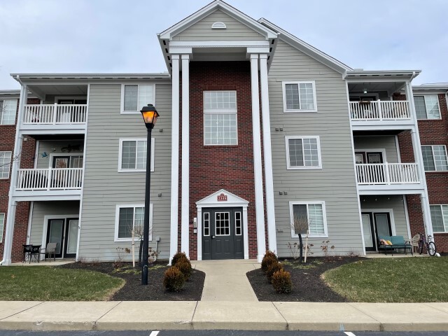 2335 Pinnacle Ct in Fairborn, OH - Building Photo