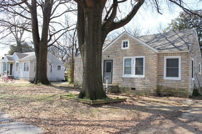 1235 Dyer Pl in Memphis, TN - Building Photo - Building Photo