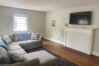 1100 Glenwood Ave in Greensboro, NC - Building Photo - Building Photo