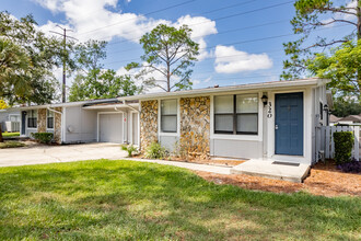 Canterbury Crossings in Lake Mary, FL - Foto de edificio - Building Photo