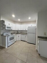 2550 NE 51st St in Fort Lauderdale, FL - Building Photo - Building Photo