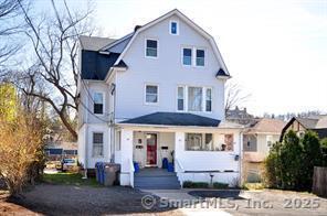 42 Oakland St in Bristol, CT - Building Photo