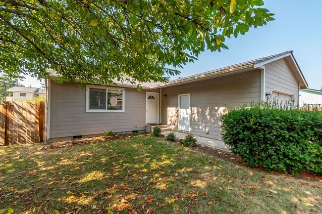 property at 771 NW Quarterdeck Loop