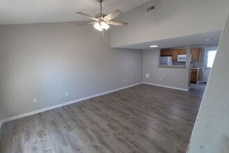 5309-5311-5311 Currituck Ln in Columbia, MO - Building Photo - Building Photo