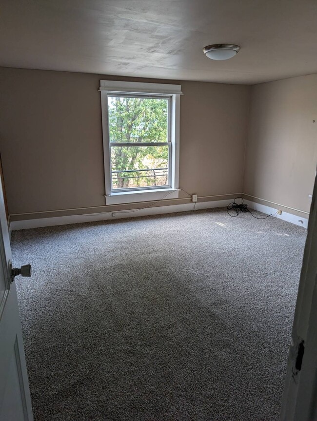 717 Forest Ave in Alliance, OH - Building Photo - Building Photo