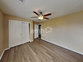 1237 Vincent Pl, Unit 1708 in Pflugerville, TX - Building Photo