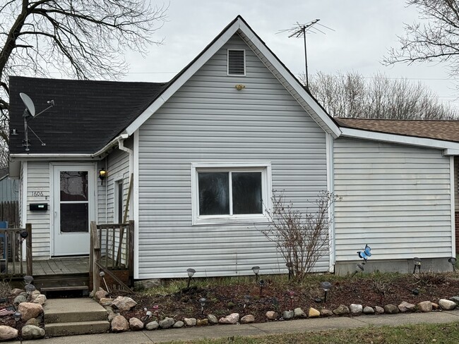 1606 N Lindsay St in Kokomo, IN - Foto de edificio - Building Photo