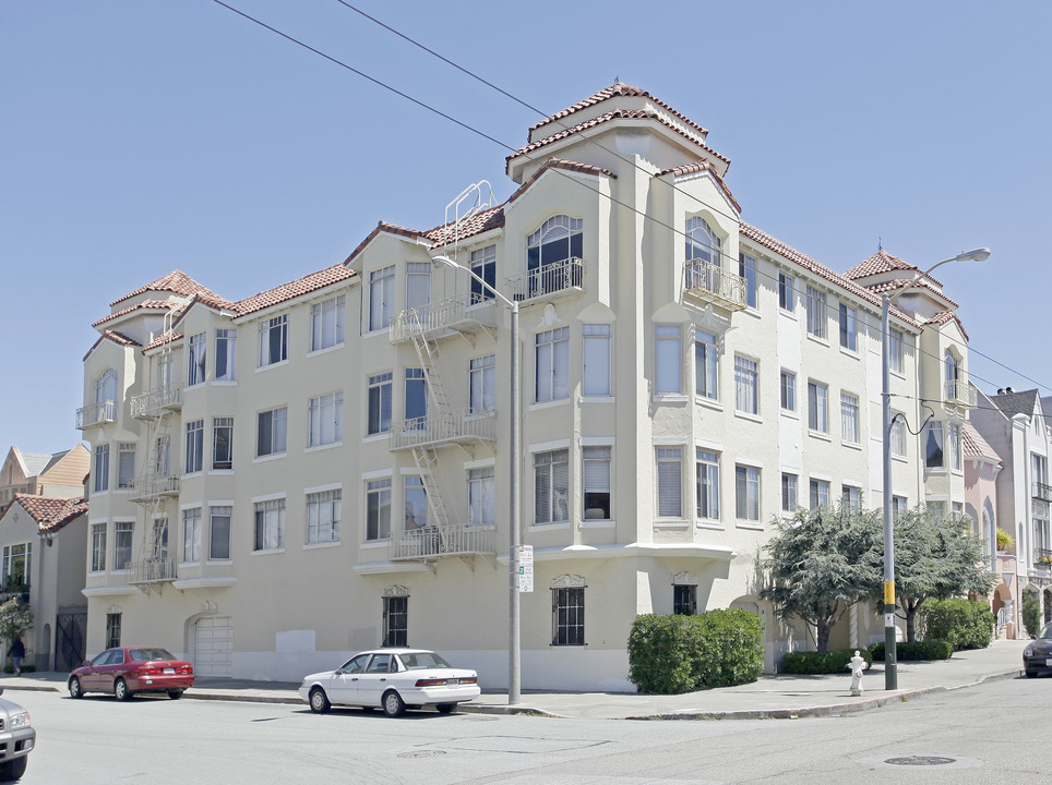 3640 Fillmore St in San Francisco, CA - Building Photo