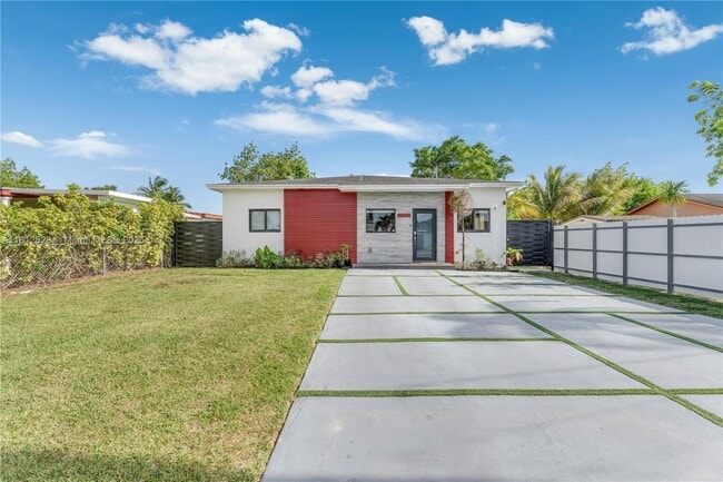 property at 6470 SW 33rd St