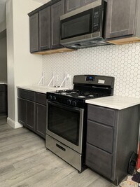 2705 Ashland Ave photo'