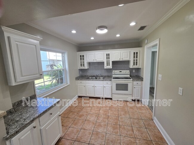 4045 Bunnell Dr in Jacksonville, FL - Building Photo - Building Photo