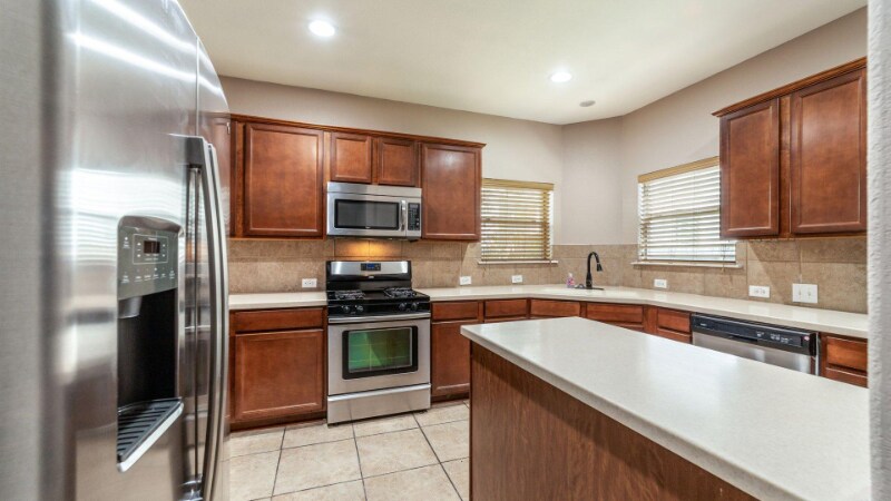 1530 Wild Fire in San Antonio, TX - Building Photo